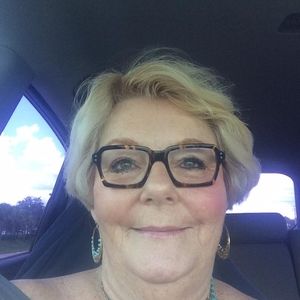 Meet your Posher, Pam